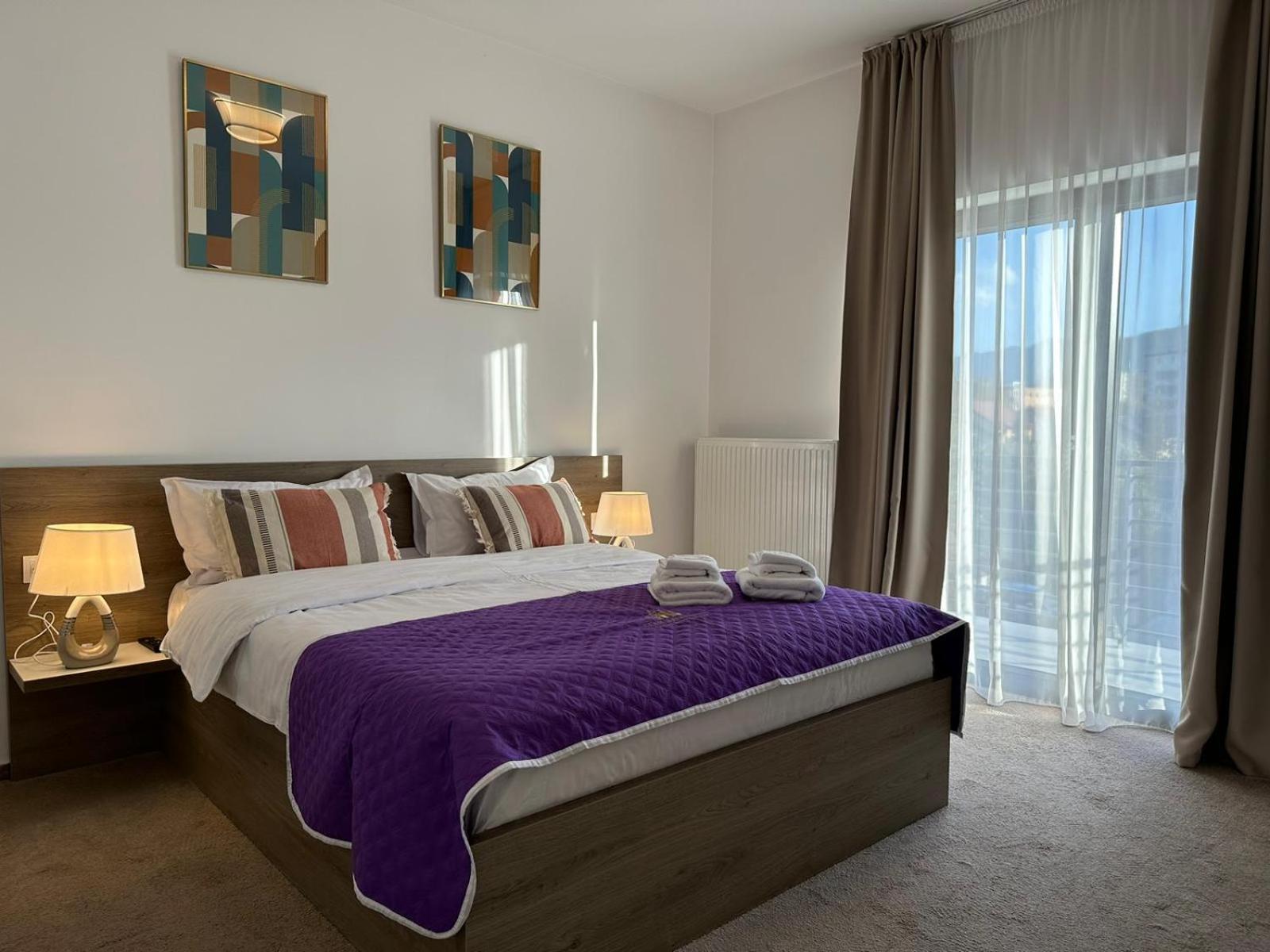 Luxury Glam Apartments & Studios Near Coresi Mall Brașov Exterior foto