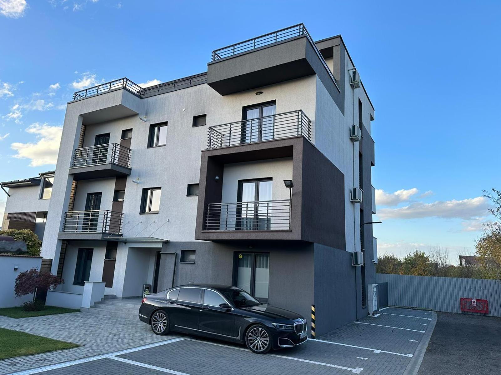 Luxury Glam Apartments & Studios Near Coresi Mall Brașov Exterior foto